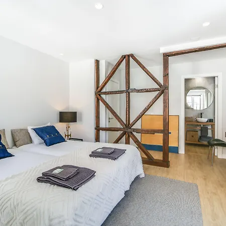 Bairro House Charming 4*