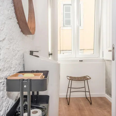 בית הארחה Bairro House Charming 4*