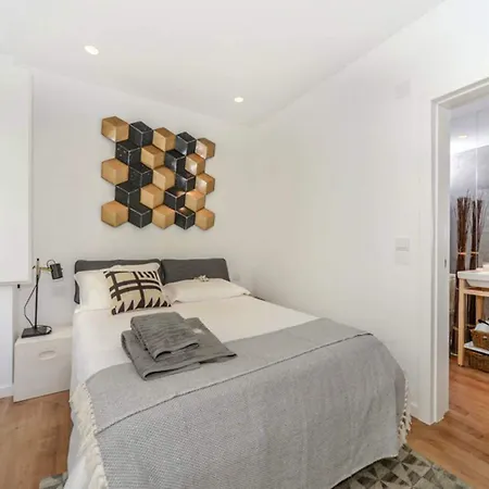 Bairro House Charming בית הארחה 4*