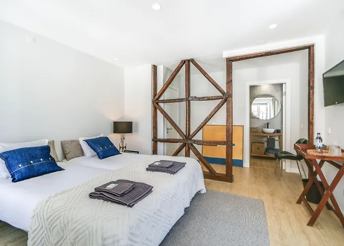 Bairro House Charming 4*